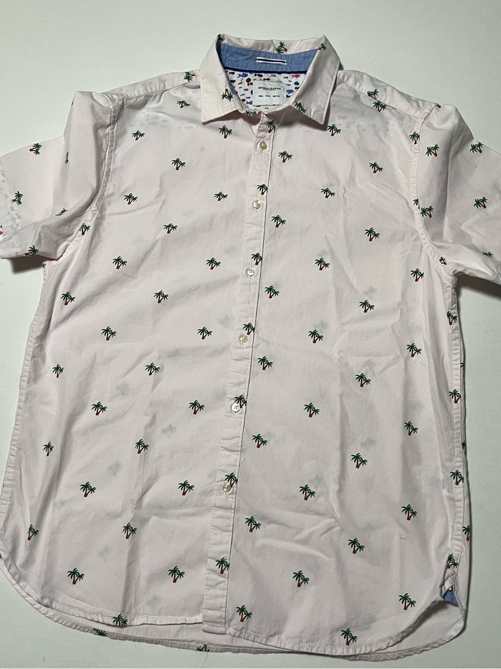 Denim & Flower Light Pink Short-Sleeve Button-Down Shirt with Palm Tree Motif